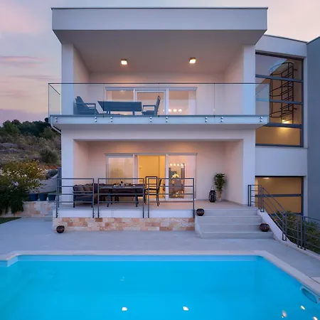 Apartment Hillside Murter