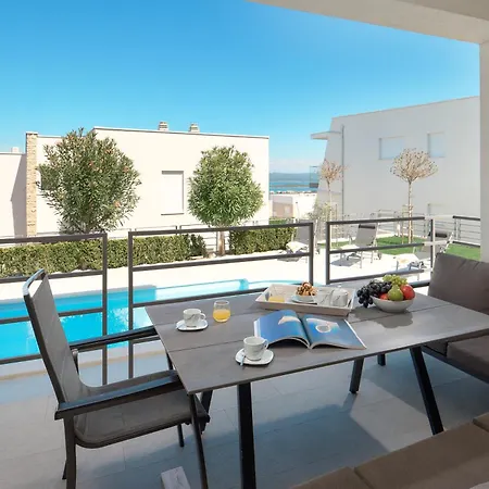 Hillside * ムルテル