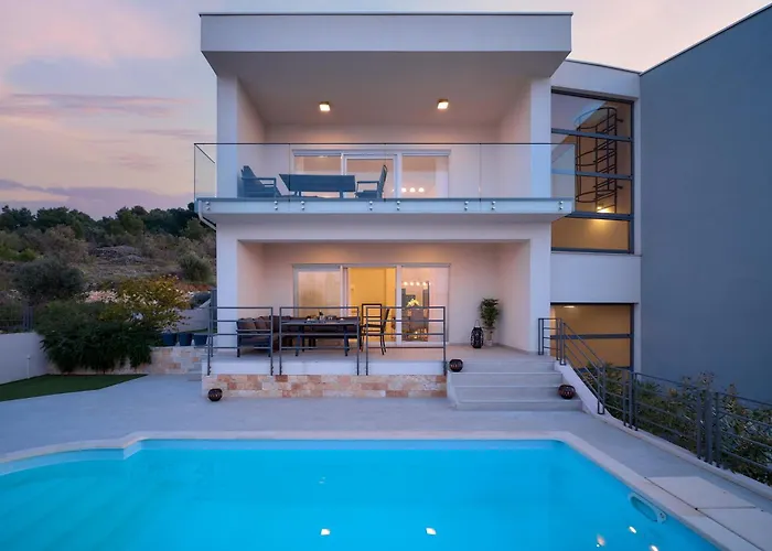 Apartment Hillside Murter