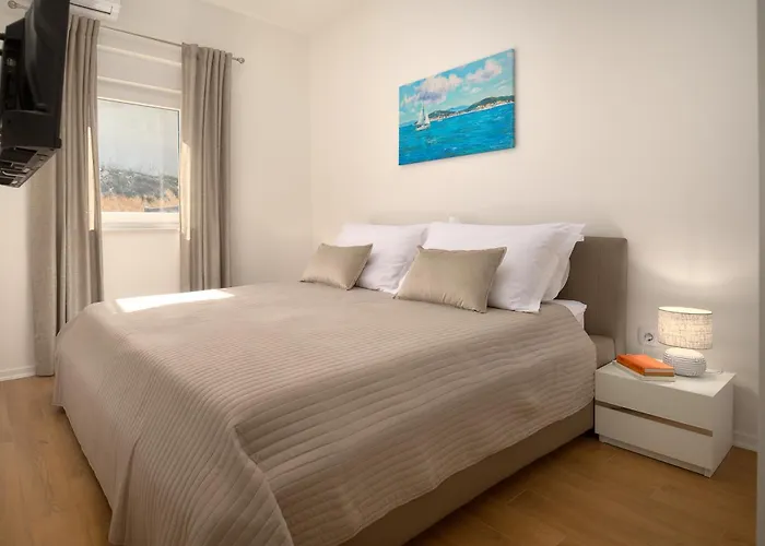 Hillside Apartment Murter