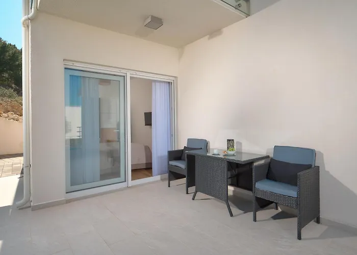 Apartment Hillside Murter